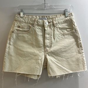 Zara Ivory cut off denim shorts, size 6
